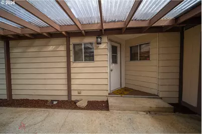 530 Myeena Loop, Florence, OR 97439 - Photo 6