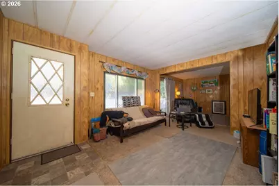 530 Myeena Loop, Florence, OR 97439 - Photo 14