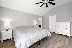 28043 SW Wagner St, Wilsonville, OR 97070 - Photo 18