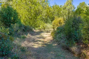 57514 Gateway Rd, Coquille, OR 97423 - Photo 18