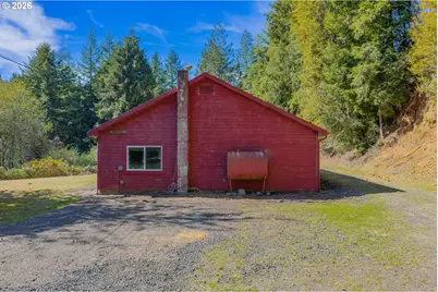 57514 Gateway Rd, Coquille, OR 97423 - Photo 6