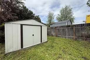 250 44th St, Springfield, OR 97478 - Photo 26