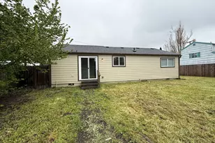 250 44th St, Springfield, OR 97478 - Photo 24