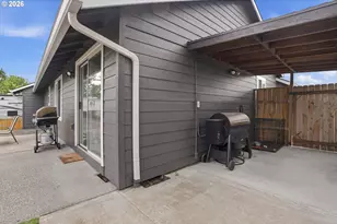 471 SE 17th St, Troutdale, OR 97060 - Photo 26