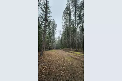 2100 Saratoga Way, Grants Pass, OR 97526 - Photo 8