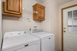 4055 Royal Ave, Eugene, OR 97402 - Photo 24