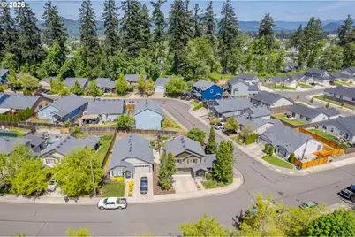 4946 Holly St, Springfield, OR 97478 - Photo 42
