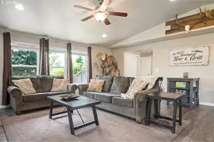 4946 Holly St, Springfield, OR 97478 - Photo 6