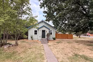 625 Baltimore St, Elgin, OR 97827 - Photo 2