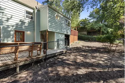 2226 SW Iowa St, Portland, OR 97239 - Photo 44