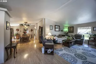 9580 N Fork Siuslaw Rd, Florence, OR 97439 - Photo 18