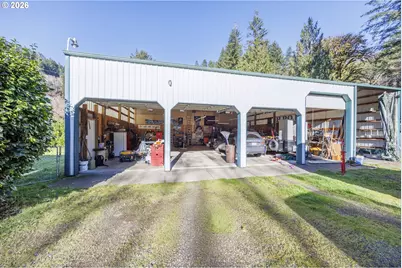 9580 N Fork Siuslaw Rd, Florence, OR 97439 - Photo 10