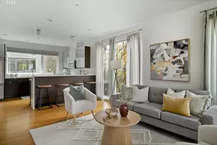 1102 NE Tillamook St, Portland, OR 97212 - Photo 8