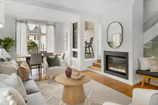 1102 NE Tillamook St, Portland, OR 97212 - Photo 4