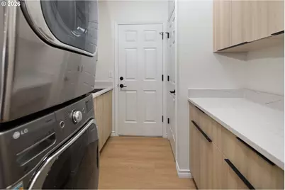 1140 SW Fairfax Pl, Portland, OR 97225 - Photo 44