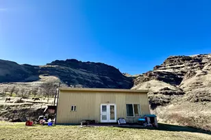 73720 Indian Creek Rd, Imnaha, OR 97842 - Photo 8