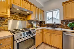 8029 SE Tolman St, Portland, OR 97206 - Photo 6