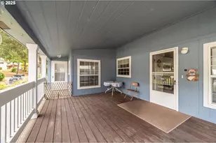 69664 McFarland Rd, North Bend, OR 97459 - Photo 10