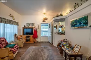 69664 McFarland Rd, North Bend, OR 97459 - Photo 12