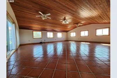 92920 Cape Blanco Rd, Sixes, OR 97476 - Photo 12