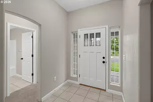 948 Black Wolf Ln, Eagle Point, OR 97524 - Photo 4