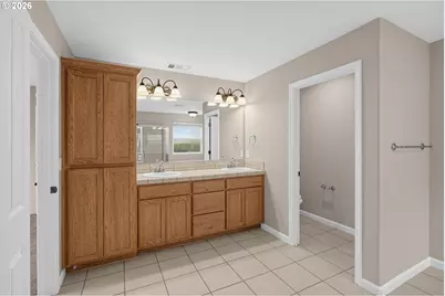 948 Black Wolf Ln, Eagle Point, OR 97524 - Photo 24