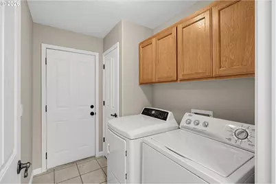 948 Black Wolf Ln, Eagle Point, OR 97524 - Photo 26