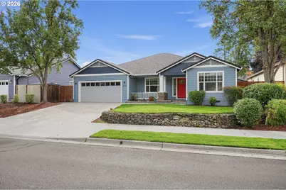 948 Black Wolf Ln, Eagle Point, OR 97524 - Photo 2