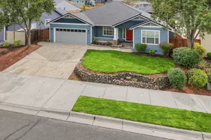 948 Black Wolf Ln, Eagle Point, OR 97524 - Photo 32