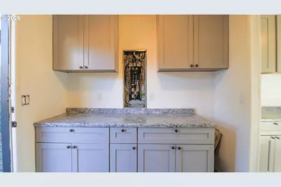 436 E 7th St, Coquille, OR 97423 - Photo 32