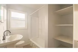 436 E 7th St, Coquille, OR 97423 - Photo 30