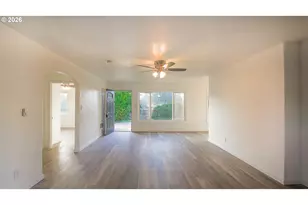 436 E 7th St, Coquille, OR 97423 - Photo 16