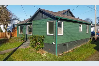 436 E 7th St, Coquille, OR 97423 - Photo 6