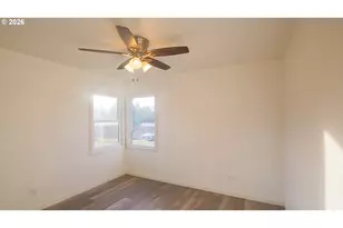 436 E 7th St, Coquille, OR 97423 - Photo 26