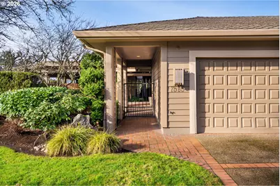 7585 SW Arbor Glen Ct, Wilsonville, OR 97070 - Photo 2