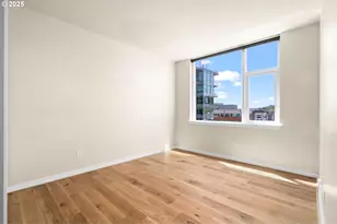 1900 S River Dr, Portland, OR 97201 - Photo 18