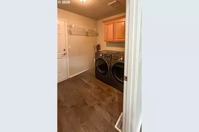 2409 SE Chinaberry Ave, Roseburg, OR 97470 - Photo 12