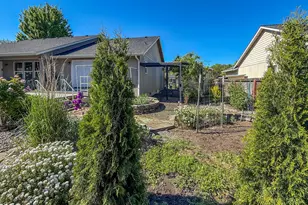 2409 SE Chinaberry Ave, Roseburg, OR 97470 - Photo 24