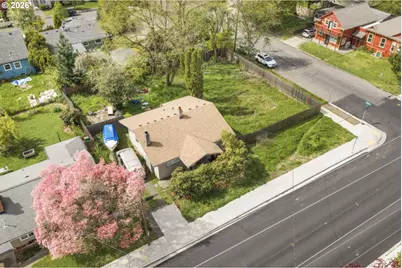 1023 NE 60th Ave NE, Portland, OR 97213 - Photo 1