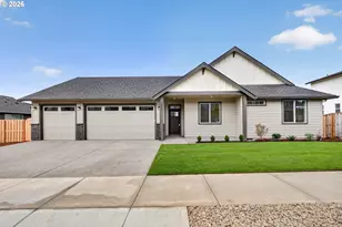 2842 NE Justus Ave, Estacada, OR 97023 - Photo 2