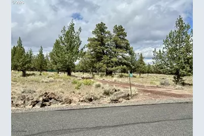 13330 SW Airstrip Ln, Culver, OR 97734 - Photo 1