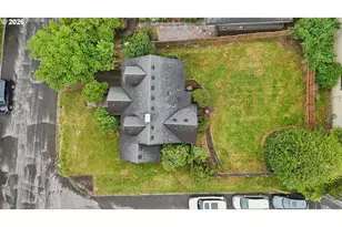1235 SW Cheltenham St, Portland, OR 97239 - Photo 34