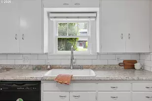 1235 SW Cheltenham St, Portland, OR 97239 - Photo 18