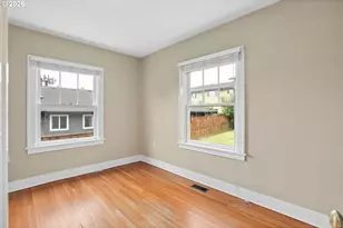 1235 SW Cheltenham St, Portland, OR 97239 - Photo 16