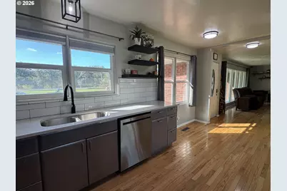795 W Old Melrose Rd, Roseburg, OR 97471 - Photo 14
