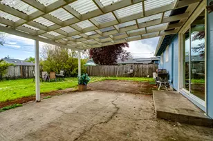 1141 W 24th Ave, Eugene, OR 97405 - Photo 22