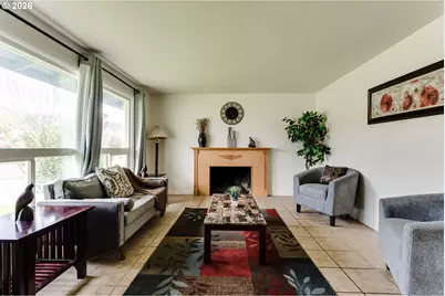 1141 W 24th Ave, Eugene, OR 97405 - Photo 2