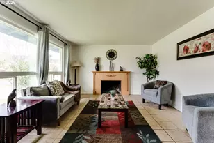 1141 W 24th Ave, Eugene, OR 97405 - Photo 2