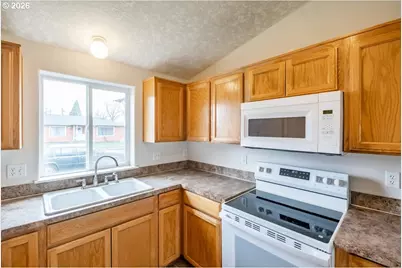 1525 Park Ave NE, Salem, OR 97301 - Photo 14