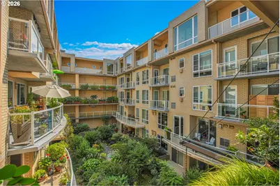 1620 NE Broadway St #432, Portland, OR 97232 - Photo 28